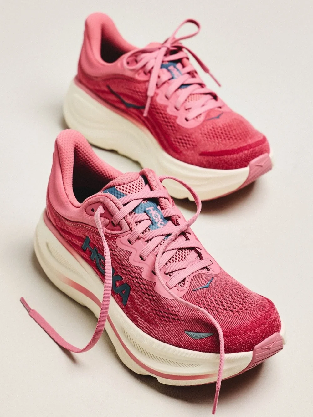 Hoka Bondi 9 Sneakers Lingonberry Cranberry Running Athletic Shoes Women’s 8 NEW - Picture 2 of 15